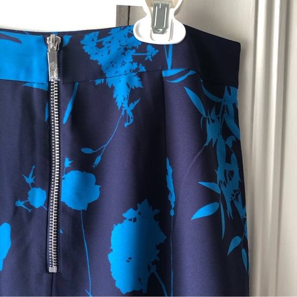 Ted Baker NWT Selaah Bluebell Side Slit Midi Skirt - Ted Baker Size 1 (US 2) - Picture 13 of 13